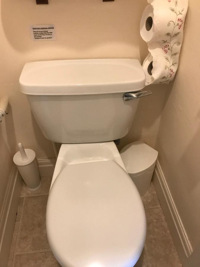 Ivy Bank Guest House Тенбі Екстер'єр фото